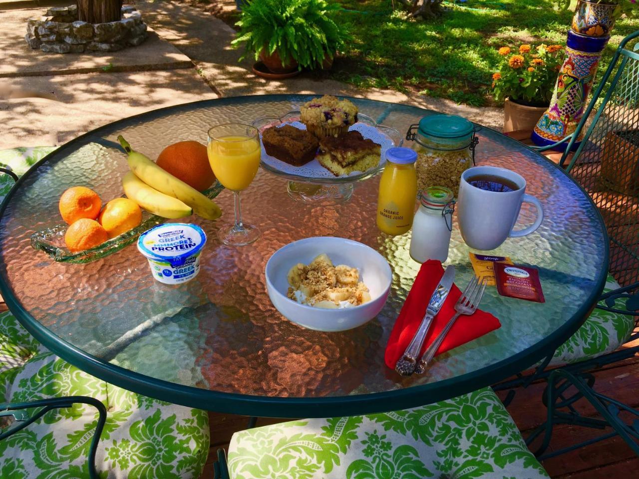 Casa Del Sol Bed And Breakfast Lakeway Εξωτερικό φωτογραφία