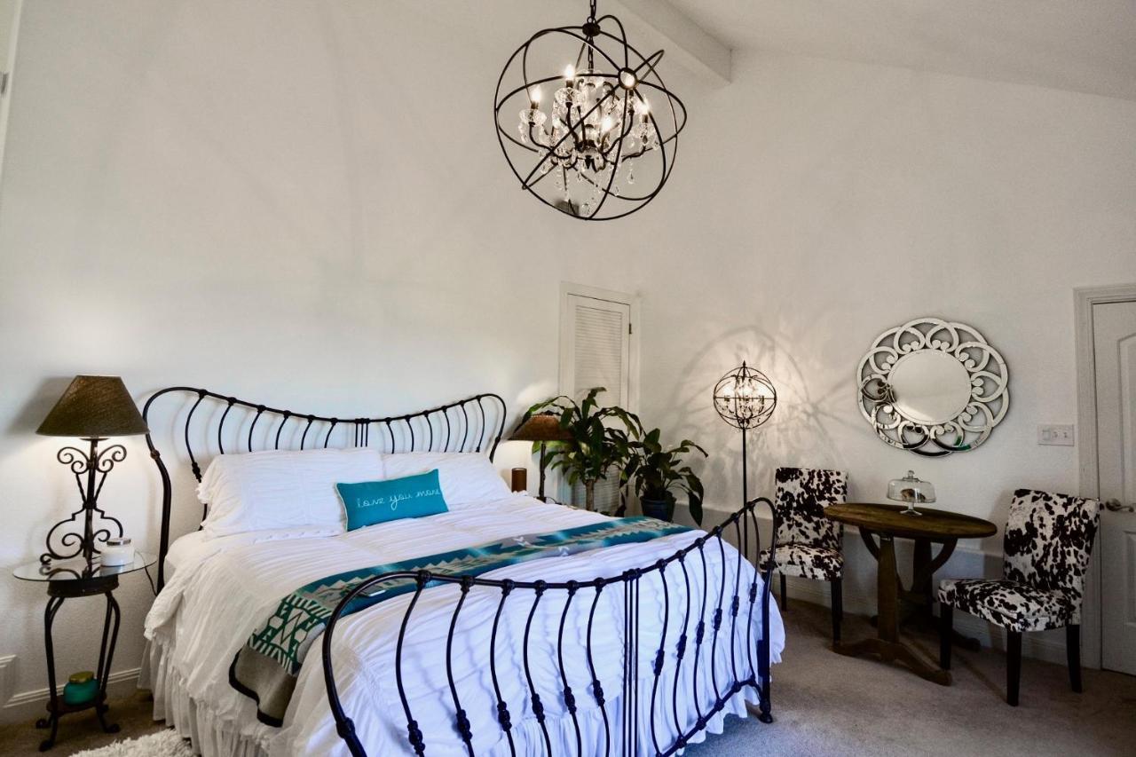 Casa Del Sol Bed And Breakfast Lakeway Εξωτερικό φωτογραφία