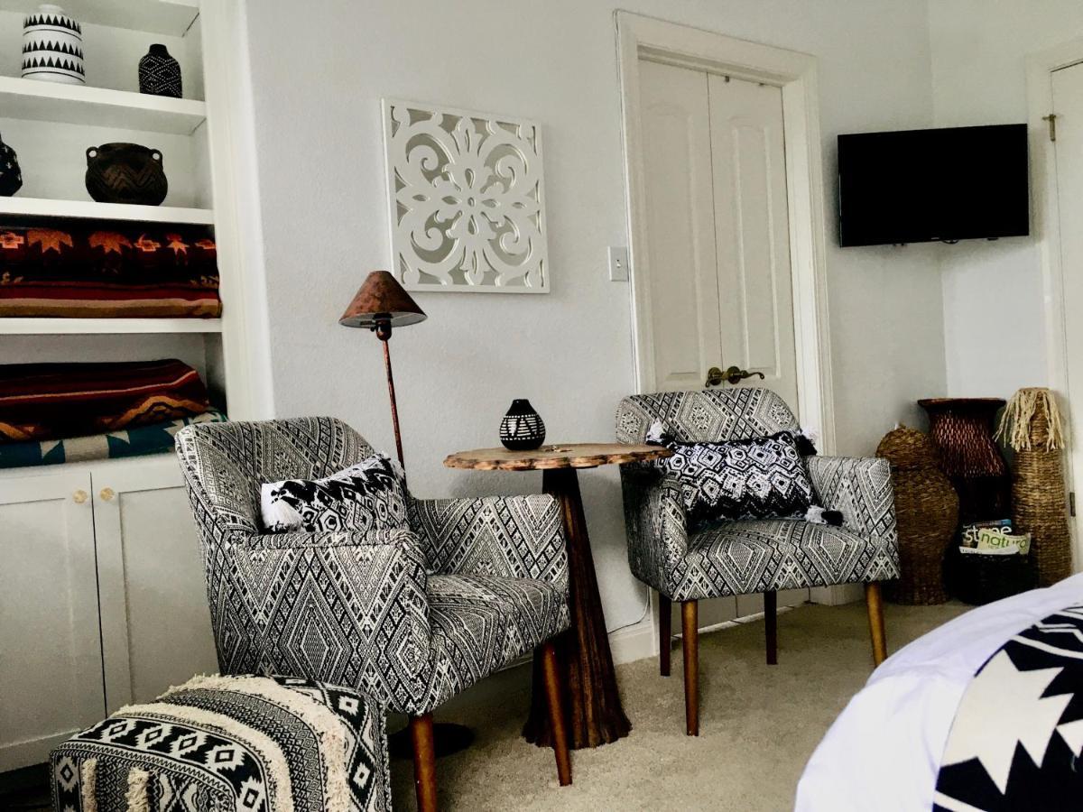 Casa Del Sol Bed And Breakfast Lakeway Εξωτερικό φωτογραφία